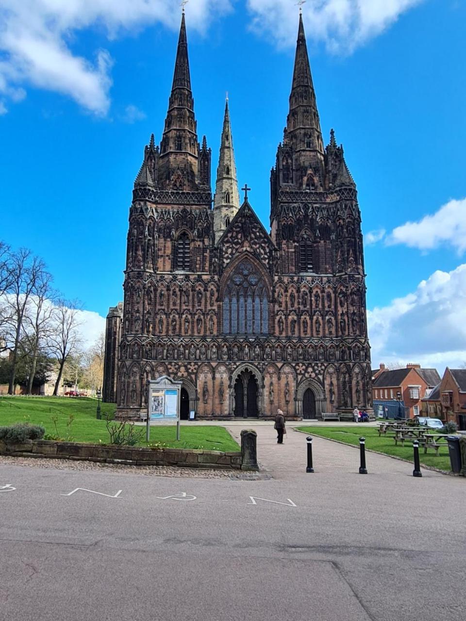 Samuels' A Duplex Apartment By Spires Accommodation In Lichfield City Centre エクステリア 写真