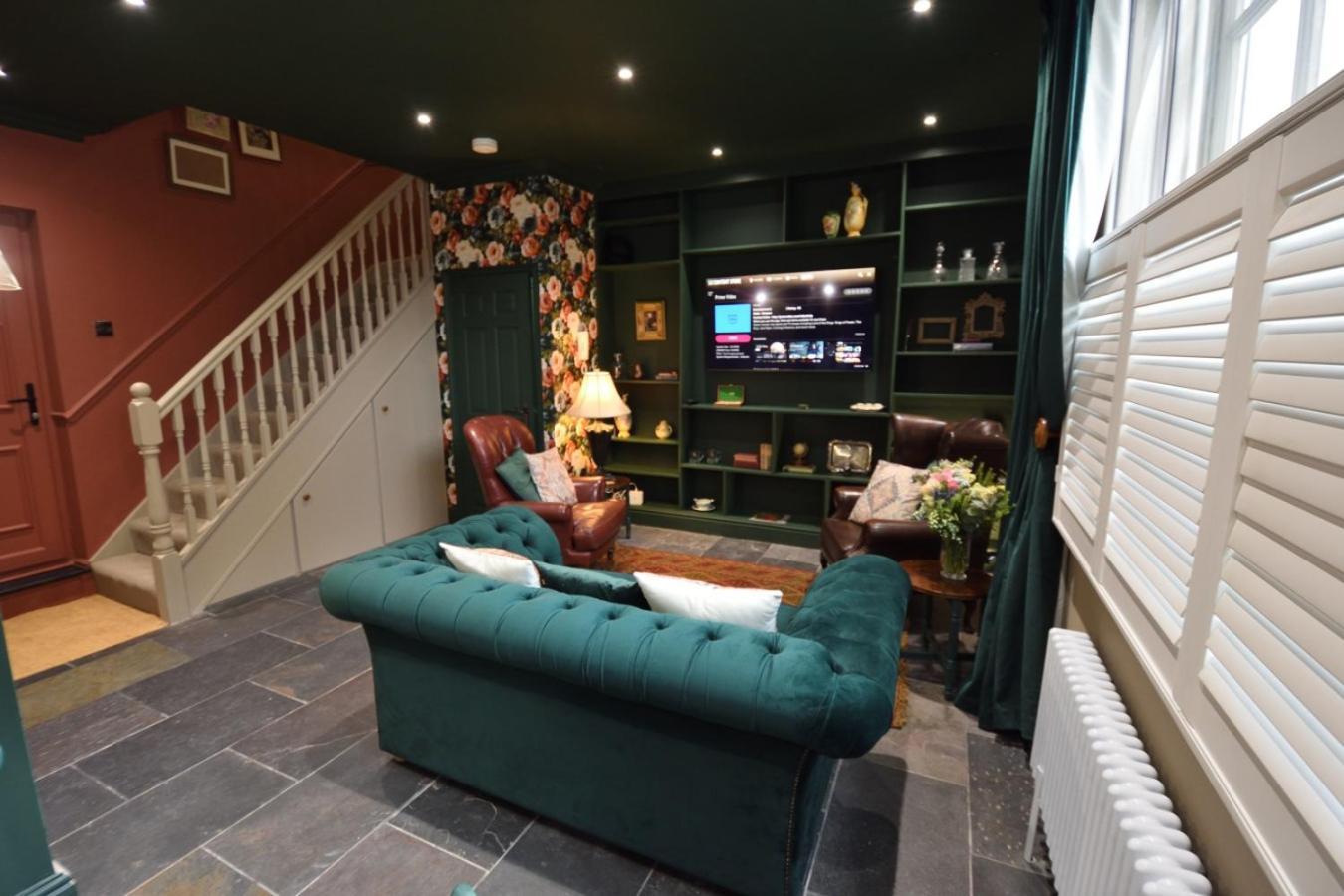 Samuels' A Duplex Apartment By Spires Accommodation In Lichfield City Centre エクステリア 写真